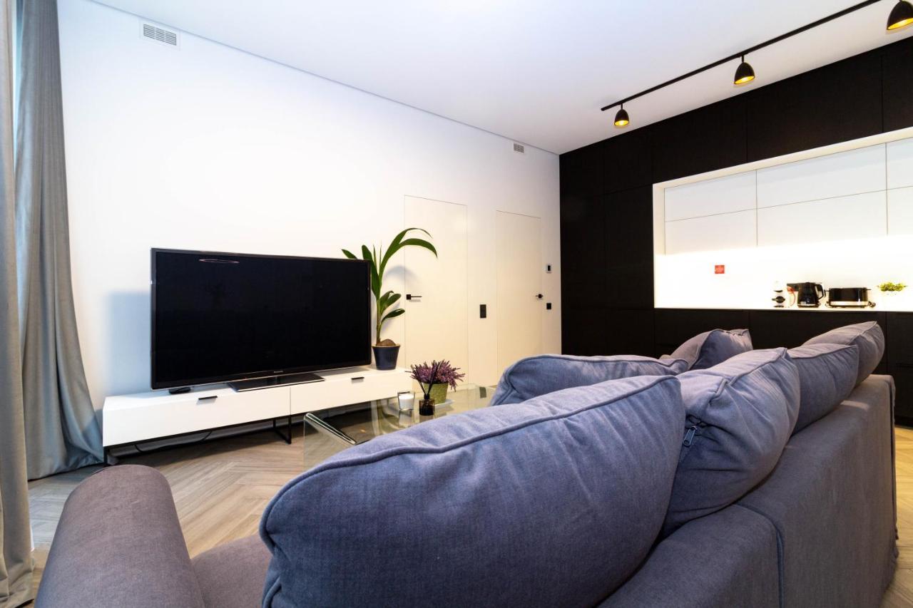Cohost I Oldtown 60M2 Apt W-Garage Parking, Balcony & Self Check-In VNO Exteriör bild