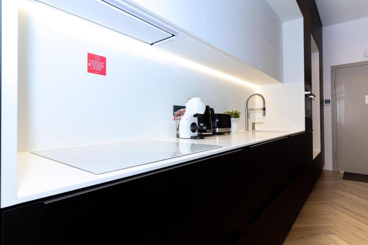 Cohost I Oldtown 60M2 Apt W-Garage Parking, Balcony & Self Check-In VNO Exteriör bild