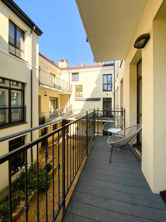 Cohost I Oldtown 60M2 Apt W-Garage Parking, Balcony & Self Check-In VNO Exteriör bild